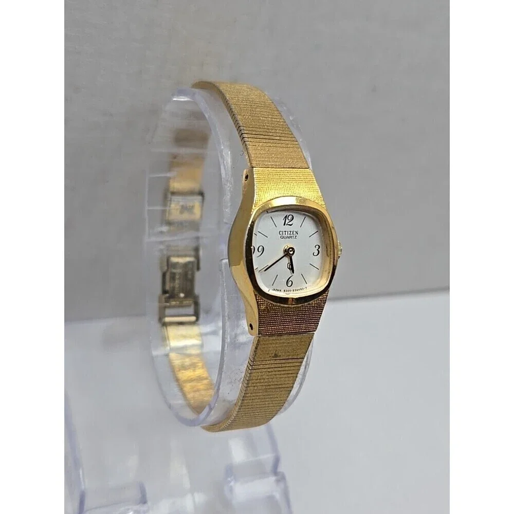 Womens Citizen Quartz Gold Toned Watch Classic Cushion New Battery Vintage Era